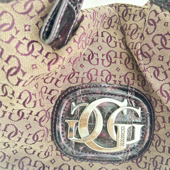 Guess Purple Monogram Shoulder Bag - Picture 4 of 6